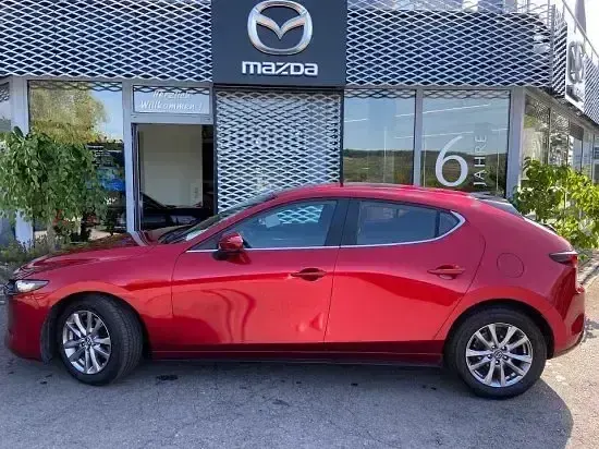 Gebraucht Mazda 3 Selection 122 PS (89 kW) 2019 Magmarot Limousine