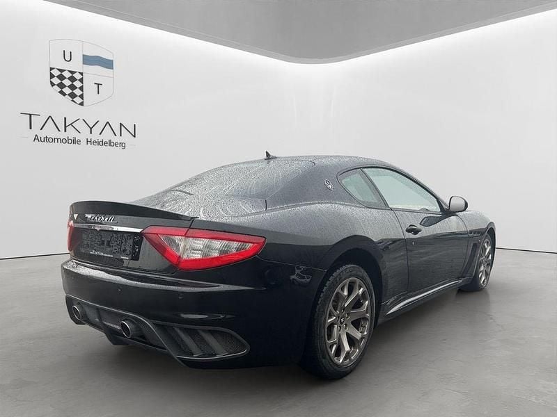 Gebraucht Maserati Granturismo 460 PS (338 kW) 2012 Schwarz Coupé