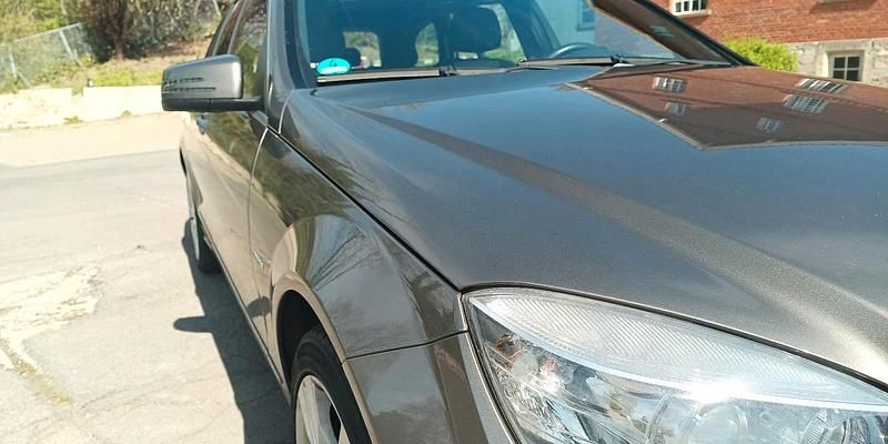 Gebraucht Mercedes C250 204 PS (150 kW) 2010 Grau Kombi