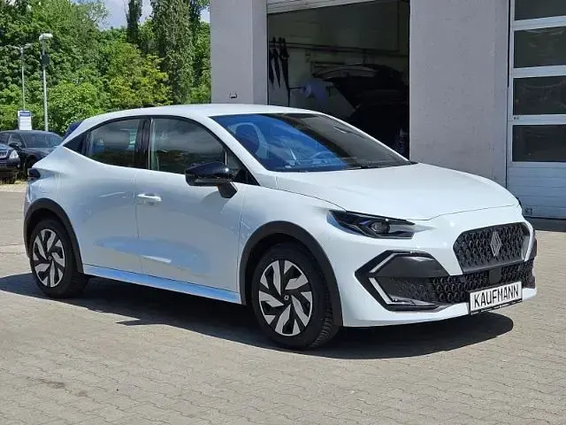 Gebraucht Renault Clio V Evolution 114 PS (83 kW) 2026 Weiss Limousine
