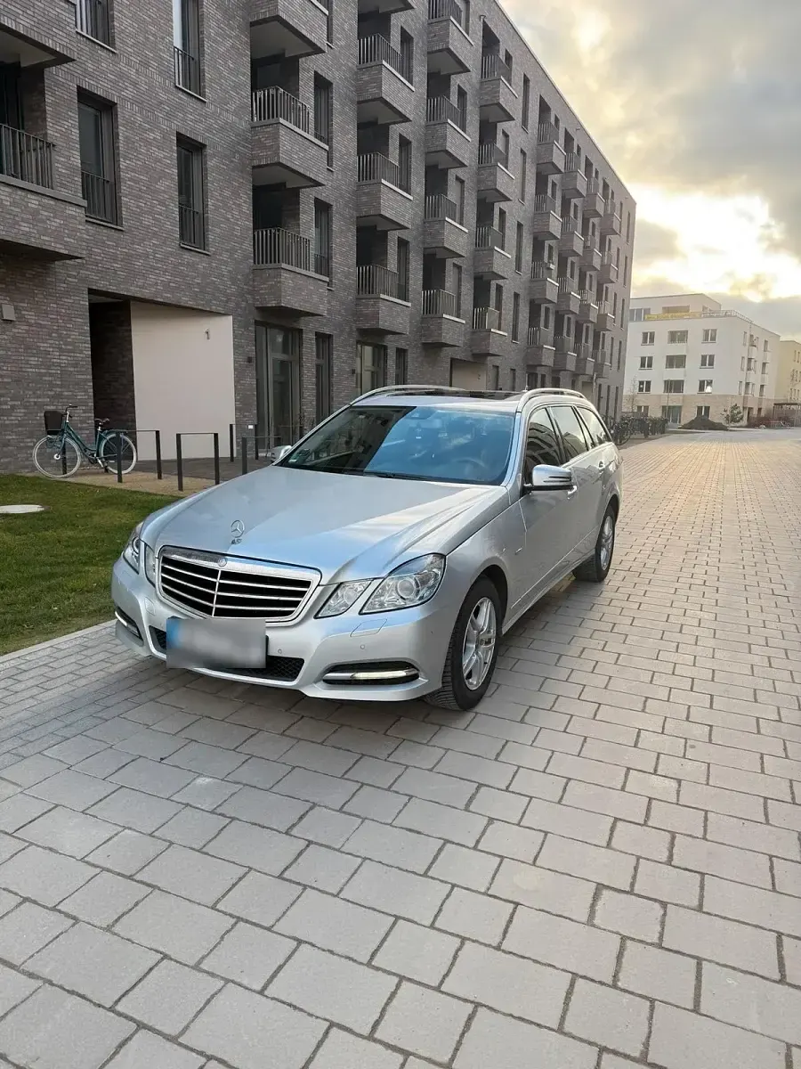 Gebraucht Mercedes E200 136 PS (100 kW) 2011 Kombi