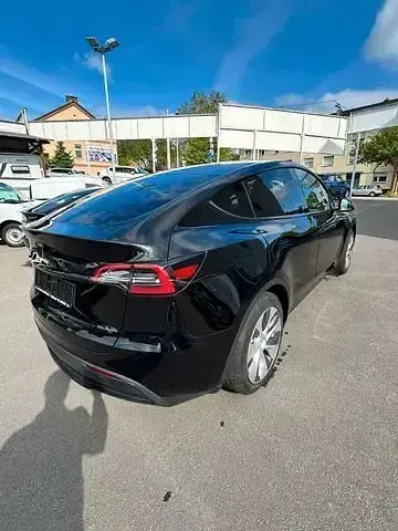 Gebraucht Tesla Model Y RWD 392 kW (534 PS) 2023 Solid SUV