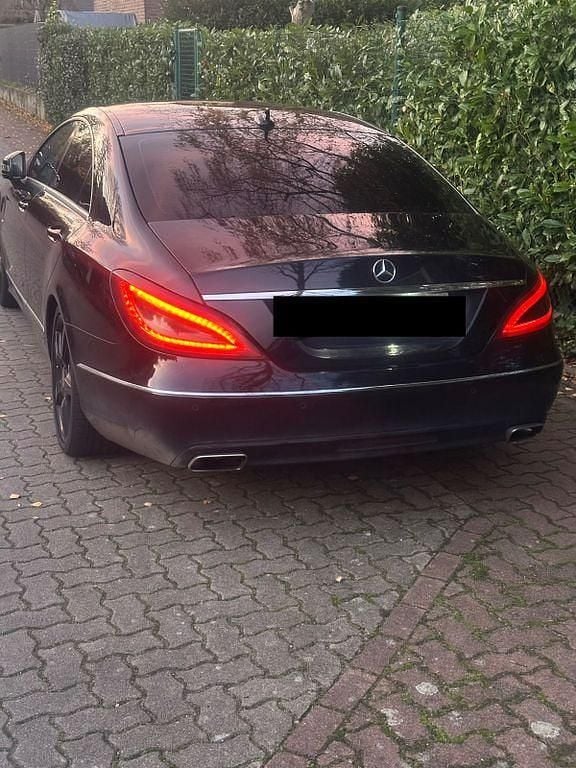 Gebraucht Mercedes CLS350 306 PS (225 kW) 2011 Schwarz Limousine