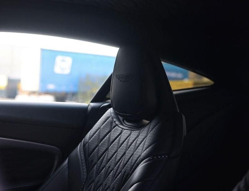 Gebraucht Aston Martin DB12 678 PS (498 kW) 2023 Silber Coupé