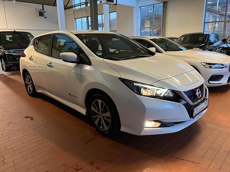 Gebraucht Nissan Leaf Acenta 200 kW (272 PS) 2019 Weiß Kleinwagen