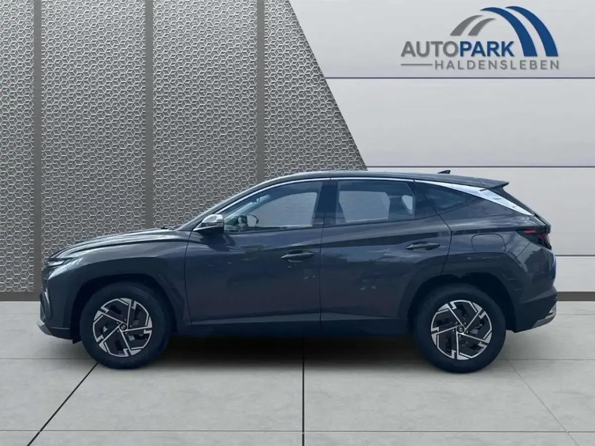 Neu Hyundai Tucson 150 PS (110 kW) 2026 Ecotronic grey SUV
