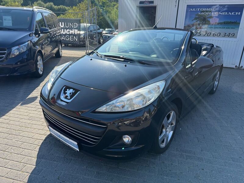 Schwarz Gebraucht 2011 Peugeot 207 CC Filou Cabrio | 5.499 € (Etwas zu teuer) - Bild 1/4