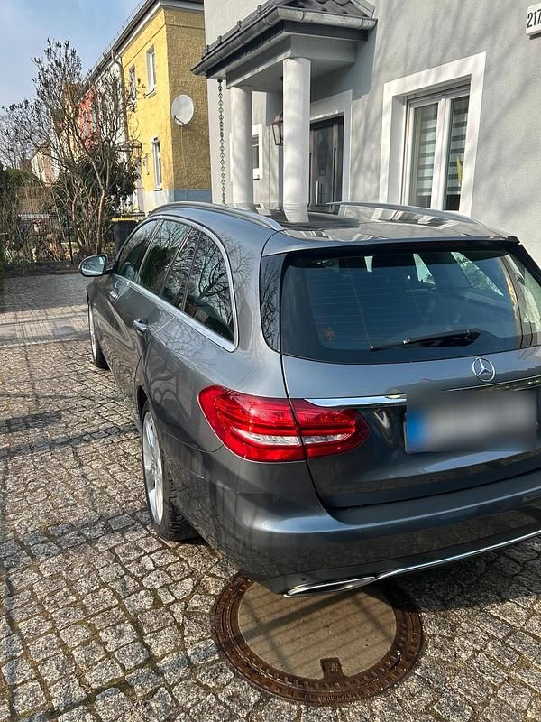 Gebraucht Mercedes C350e 279 PS (205 kW) 2017 Grau Kombi