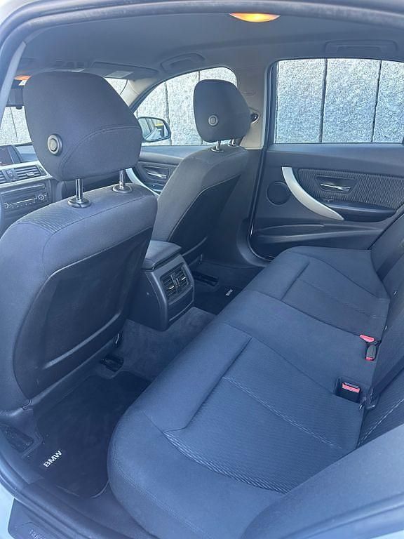 Gebraucht BMW 316 116 PS (85 kW) 2013 Weiß Limousine