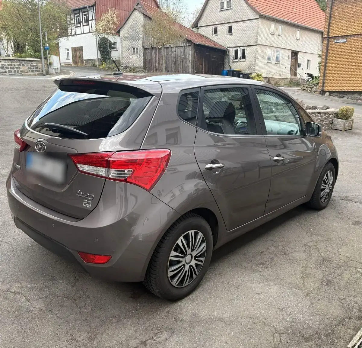 Gebraucht Hyundai ix20 Edition 90 PS (66 kW) 2011 Beige Kleinwagen