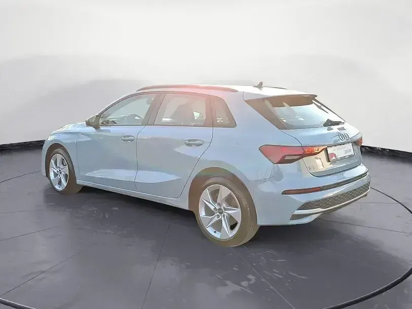 Gebraucht Audi A3 Advanced Plus 116 PS (85 kW) 2024 Grau Kombi