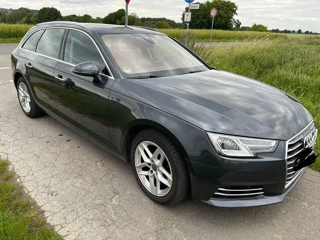 Gebraucht Audi A4 Design 170 PS (125 kW) 2018 Grau Kombi