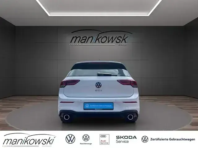 Gebraucht VW Golf VIII GTI 245 PS (180 kW) 2024 Pure white Limousine