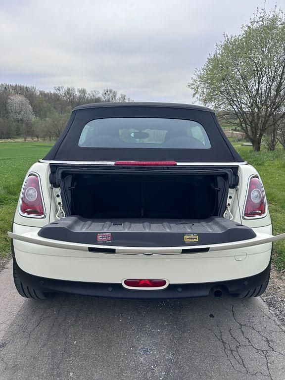 Second-hand Mini One Cabriolet 98 CP (72 kW) 2010 Alb Cabrio