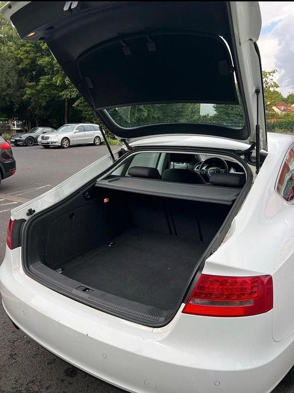 Gebraucht Audi A5 160 PS (117 kW) 2011 Weiß Coupé