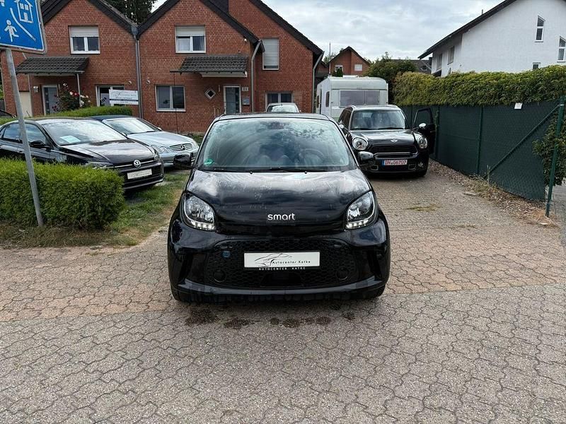 Schwarz Gebraucht 2020 Smart ForFour Electric Drive Limousine | 9.650 € (Fairer Preis) - Bild 1/4