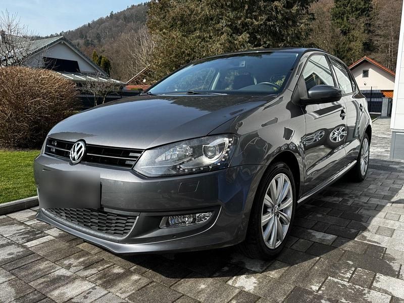 Gebraucht VW Polo Highline 90 PS (66 kW) 2013 Grau Kleinwagen