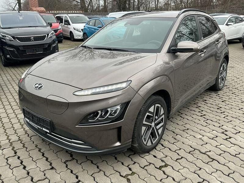 Gebraucht Hyundai Kona Trend 150 kW (204 PS) 2021 Bronze SUV