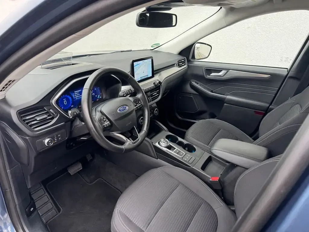 Gebraucht Ford Kuga Titanium 152 PS (111 kW) 2022 Blau SUV