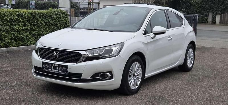 Gebraucht DS Automobiles DS4 165 PS (121 kW) 2016 Lack weiss perlglänzend/ Kleinwagen