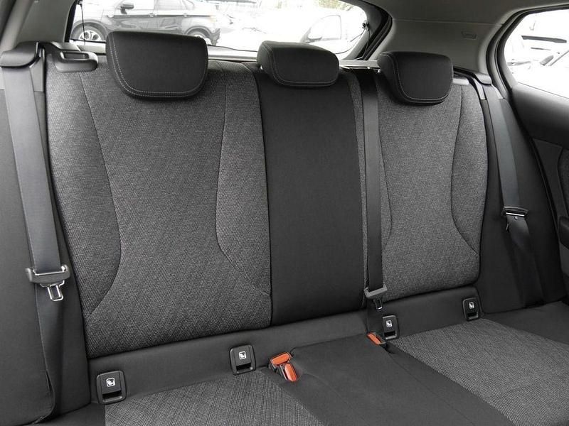 Gebraucht BMW 120 170 PS (125 kW) 2025 Weiß Kleinwagen