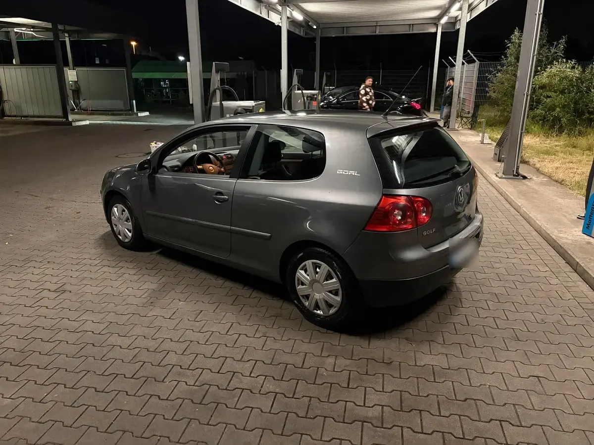 Gebraucht VW Golf V 75 PS (55 kW) 2006 Grau Kleinwagen