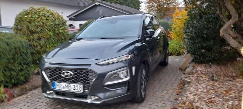 Grau Gebraucht 2019 Hyundai Kona Premium SUV | 18.500 € (Fairer Preis) - Bild 1/4