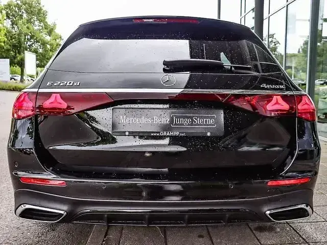 Gebraucht Mercedes E220 Advanced 197 PS (144 kW) 2025 Schwarz Limousine