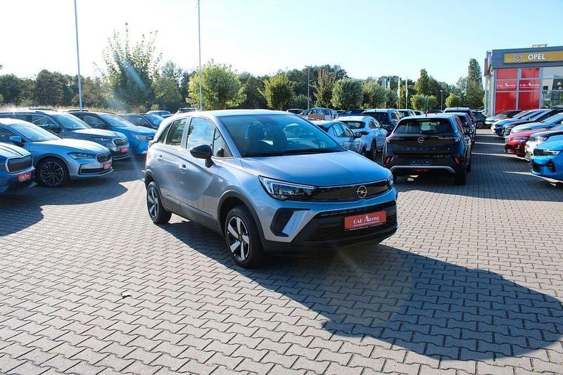 Grau Gebraucht 2022 Opel Crossland Edition SUV | 20.930 € (Etwas zu teuer) - Bild 1/4