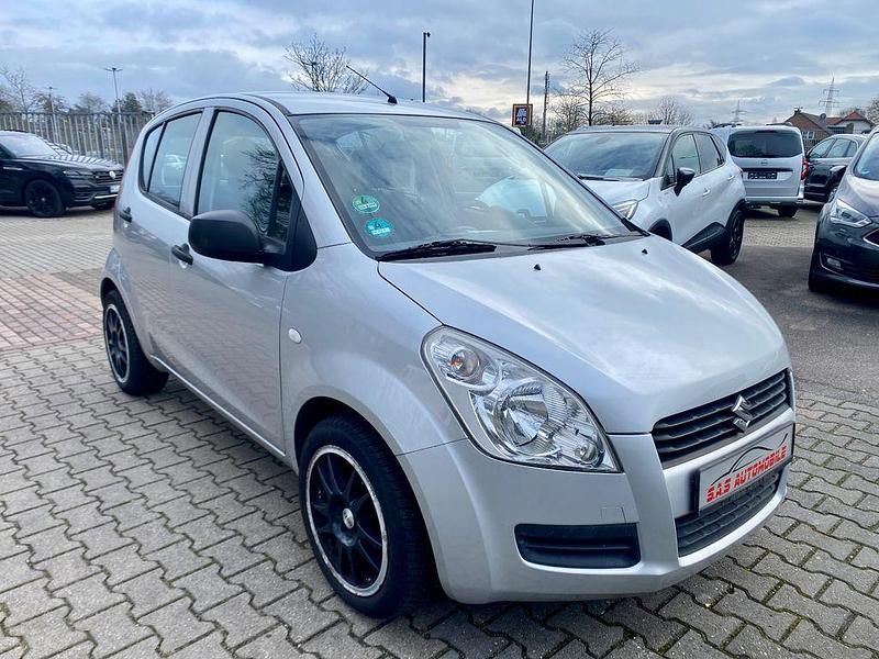 Gebraucht Suzuki Splash 65 PS (47 kW) 2009 Silber Kleinwagen