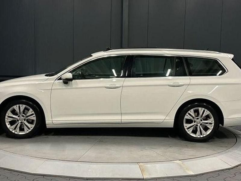 Gebraucht VW Passat Comfortline 190 PS (139 kW) 2015 Weiß Kombi