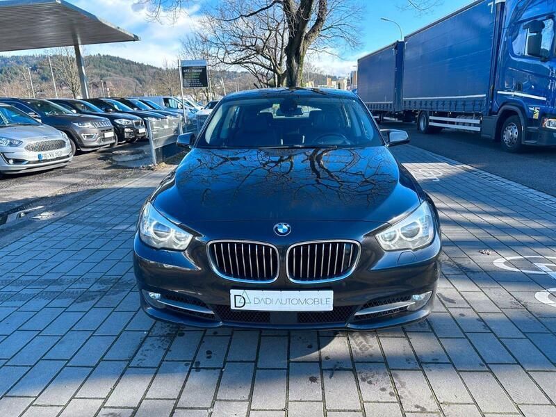 Grau Gebraucht 2011 BMW 550 Gran Turismo Sport Line Coupé | 9.990 € (Fairer Preis) - Bild 1/4