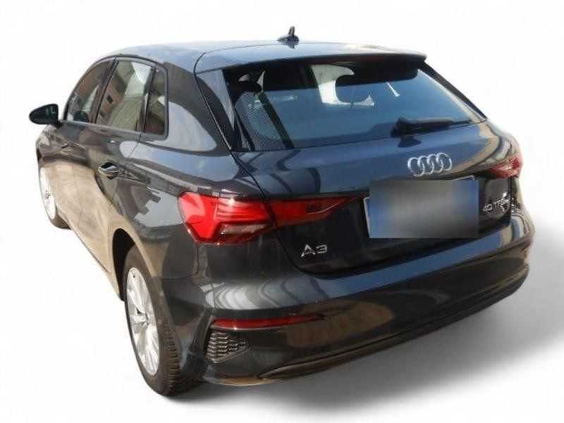 Gebraucht Audi A3 Basis 204 PS (150 kW) 2022 Grau Limousine