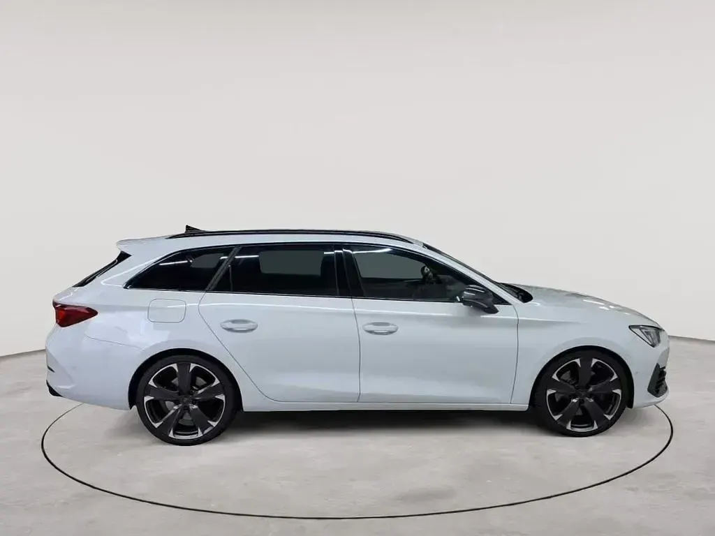 Gebraucht Cupra Leon VZ 310 PS (228 kW) 2023 Weiß Limousine