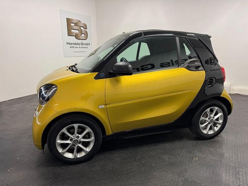 Gebraucht Smart ForTwo Electric Drive Passion 60 kW (82 PS) 2019 Gelb Cabrio