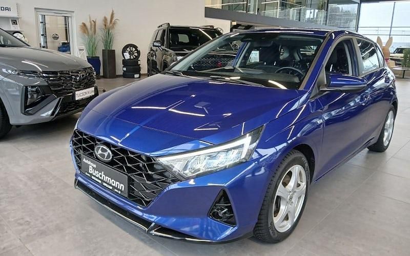 Gebraucht Hyundai i20 Intro Edition 100 PS (73 kW) 2020 Blau Kleinwagen