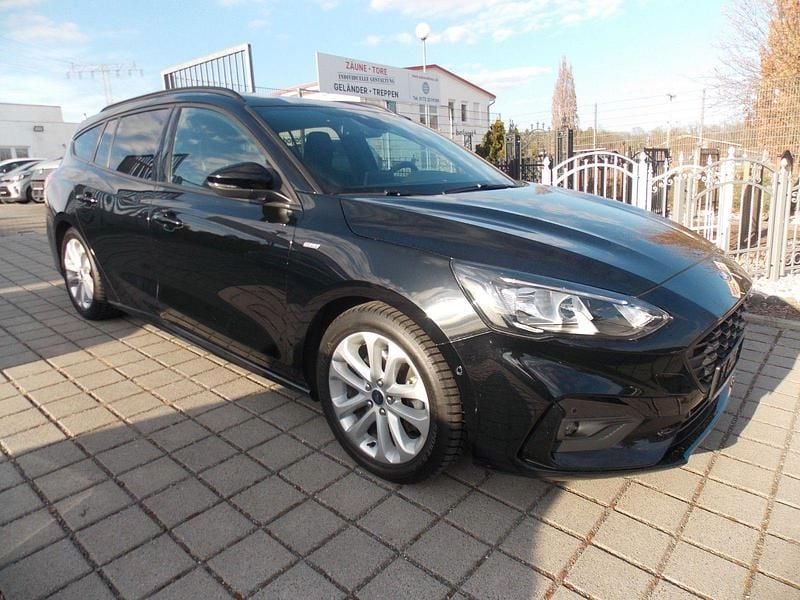 Gebraucht Ford Focus ST-Line 151 PS (111 kW) 2019 Schwarz Kombi