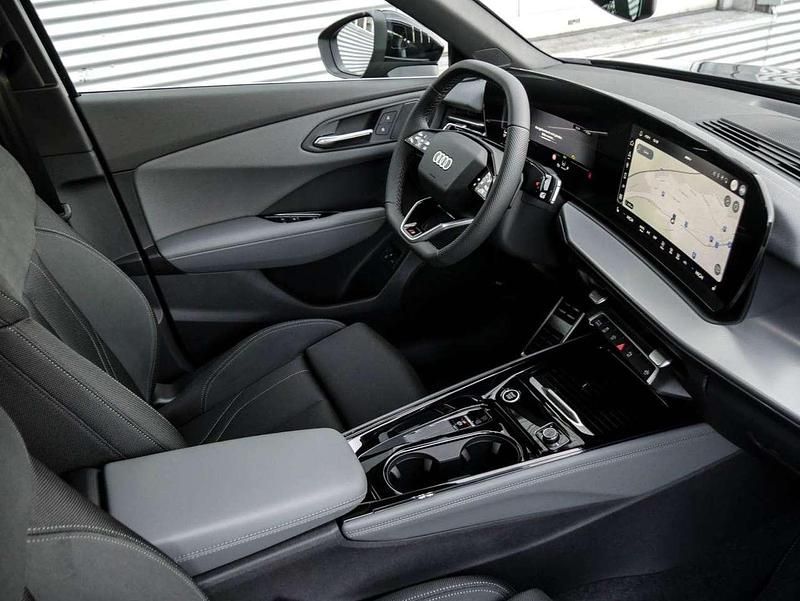 Neu Audi Q3 177 PS (130 kW) 2025 Mythosschwarz metallic SUV