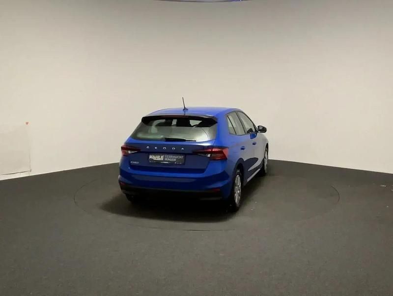 Gebraucht Skoda Fabia Ambition 70 PS (51 kW) 2022 Blau Kleinwagen