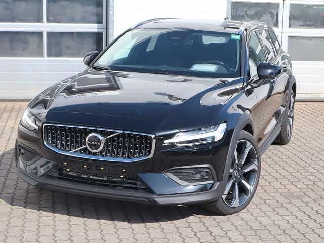 Gebraucht Volvo V60 CC 184 PS (135 kW) 2024 Kombi