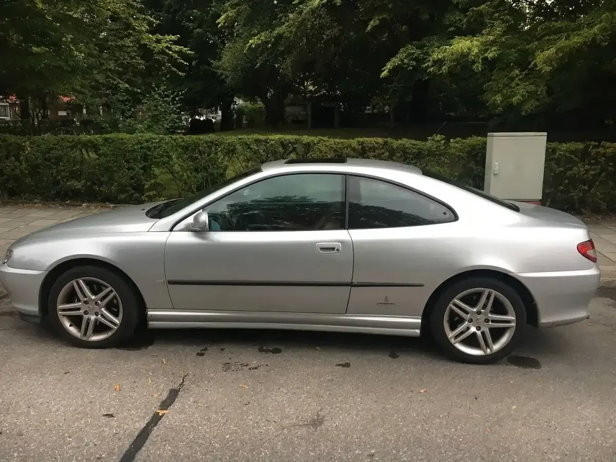 Gebraucht Peugeot 406 Coupe 136 PS (100 kW) 2001 Silber Coupé