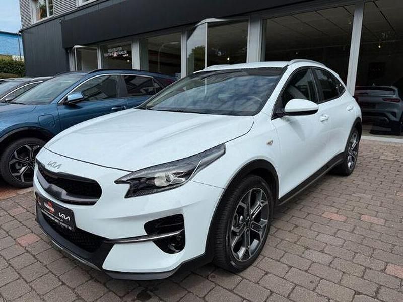Weiß Gebraucht 2022 Kia XCeed Vision SUV | 22.490 € (Fairer Preis) - Bild 1/4