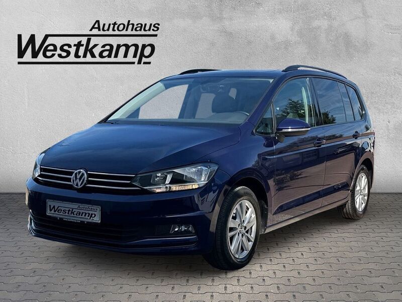 Atlantik blue metallic Gebraucht 2020 VW Touran Comfortline Van / Kleinbus | 24.590 € (Fairer Preis) - Bild 1/4