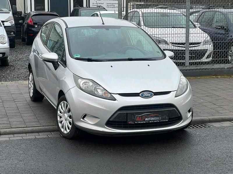 Gebraucht Ford Fiesta 82 PS (60 kW) 2009 Silber Kleinwagen