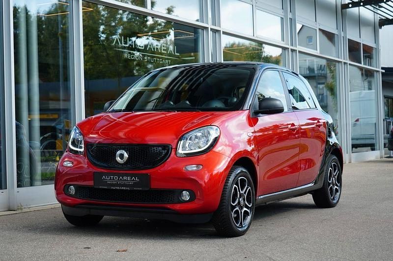 Schwarz Gebraucht 2019 Smart ForFour Passion Limousine | 16.990 € (Etwas zu teuer) - Bild 1/4