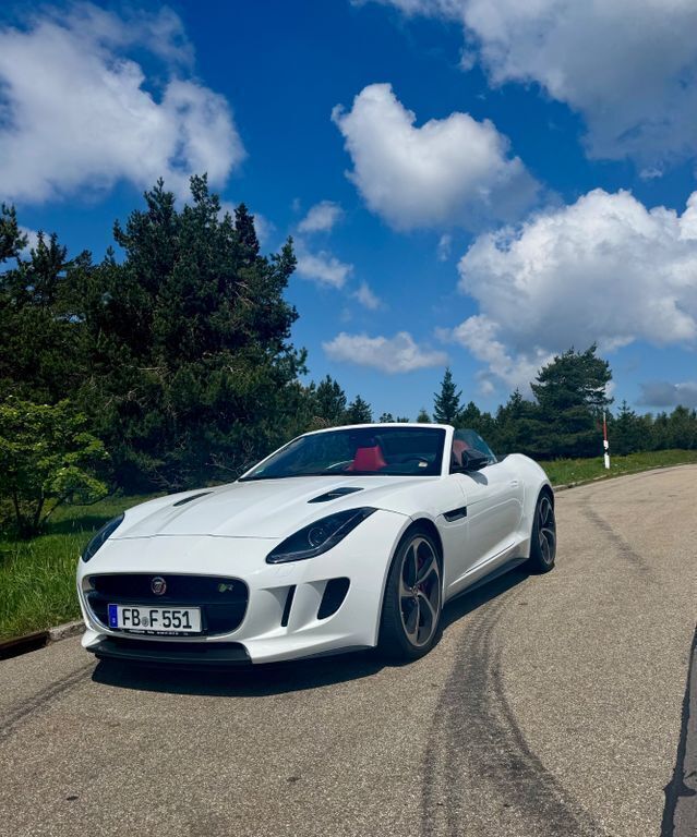 Weiß Gebraucht 2015 Jaguar F-Type R Cabrio | 67.600 € (Etwas zu teuer) - Bild 1/4