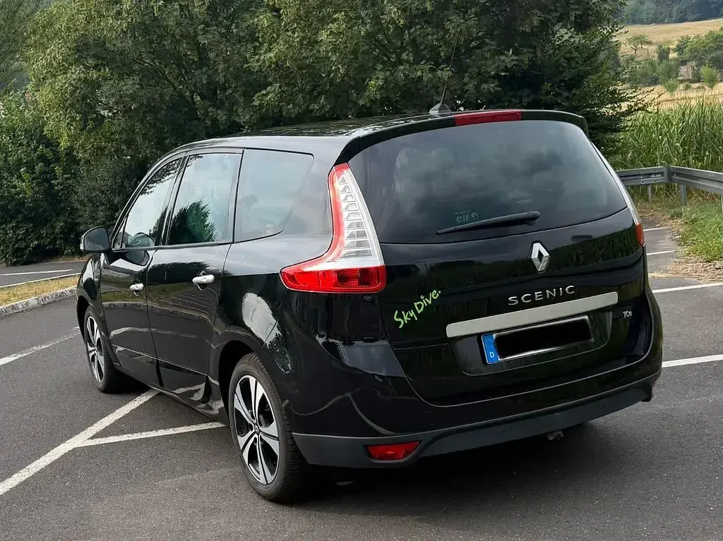 Gebraucht Renault Grand Scénic III Bose Edition 131 PS (96 kW) 2011 Schwarz Van / Kleinbus