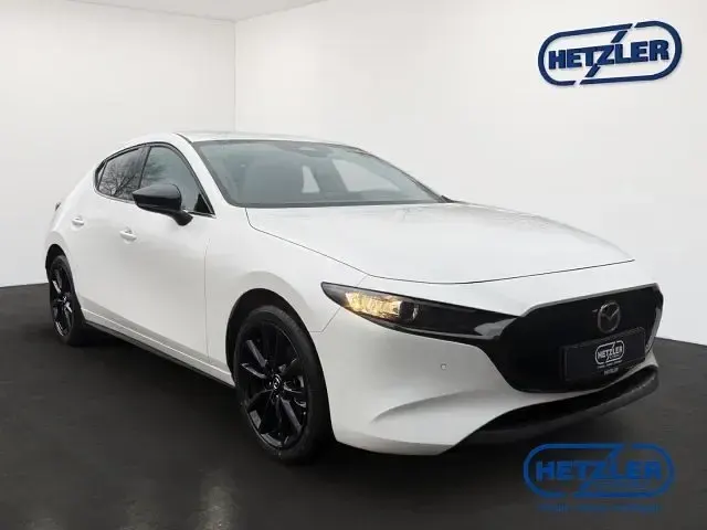 Neu Mazda 3 Homura-Line 148 PS (108 kW) 2026 Weiss Kleinwagen