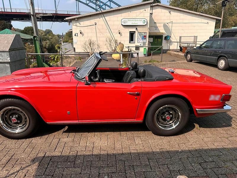 Gebraucht Triumph TR6 95 PS (69 kW) 1973 Rot Cabrio