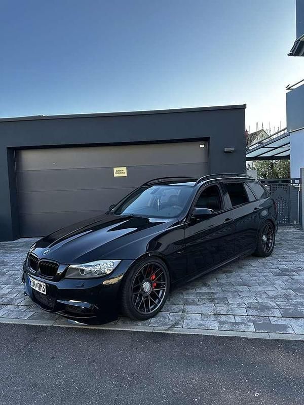 Schwarz Gebraucht 2008 BMW 335 Shadowline Kombi | 9.999 € (Teuer) - Bild 1/4